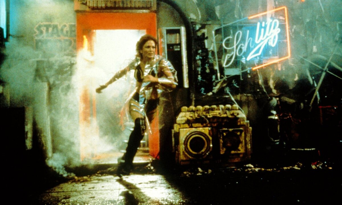 Кадр из фильма «Бегущий по лезвию» (1982) (Студия Warner Bros.)