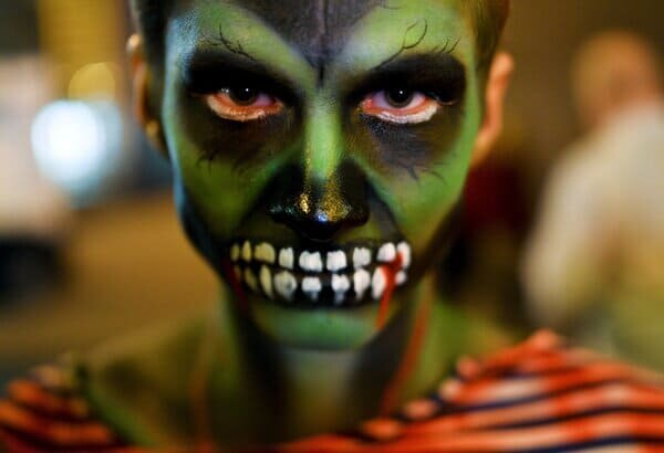 Подбираем подходящий образ для модной вечеринки!