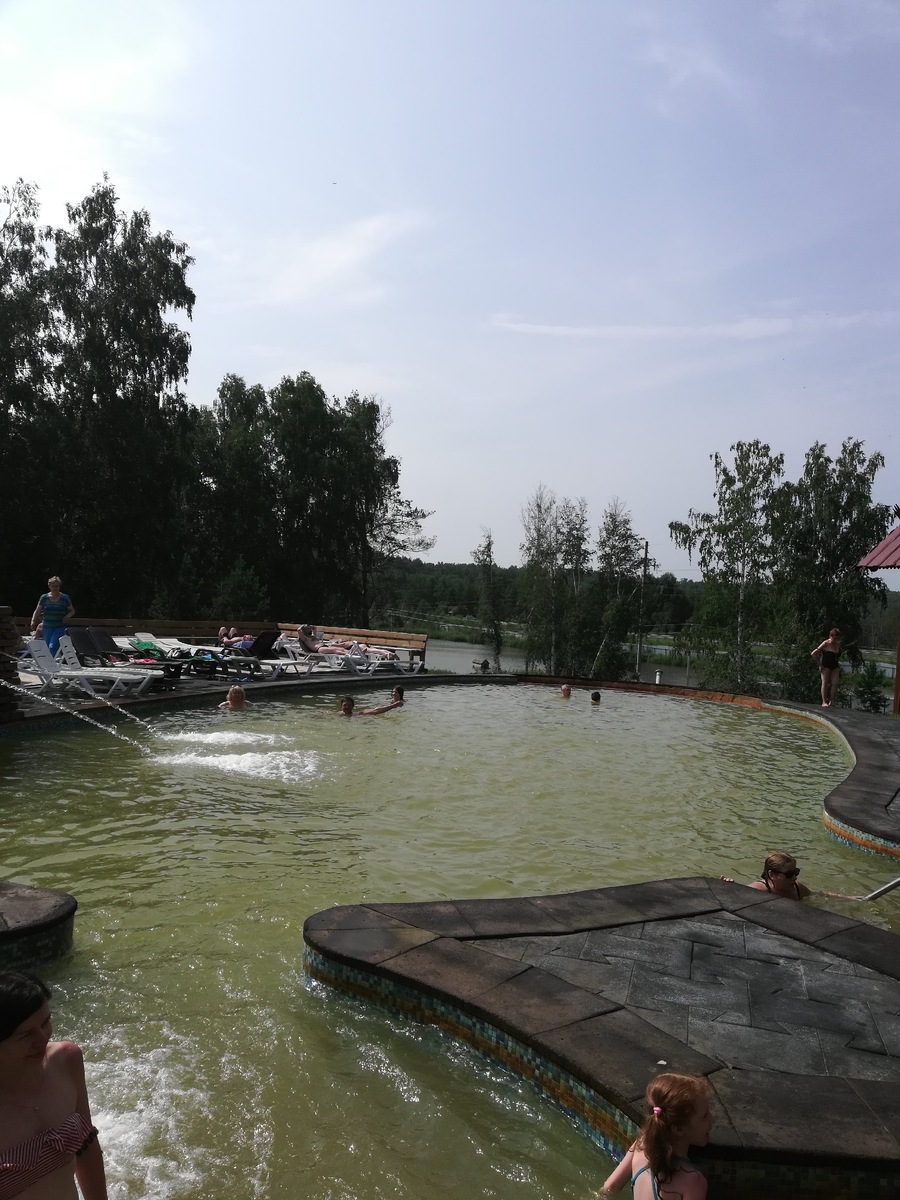 Горячий источник "Аван"