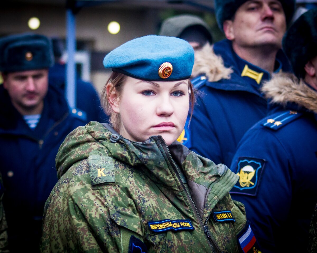 Рязанское вдв. Курсантки ВДВ Рязань. Курсанты Рязанского училища ВДВ. Курсантки РВВДКУ. Курсантки Рязанского училища ВДВ России.