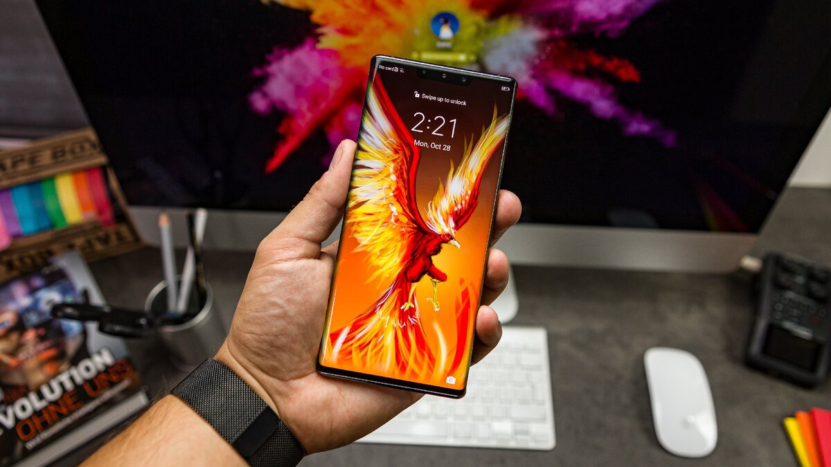 P30 pro экран. Хуавей мейт оранжевый. Экран водопад смартфон 2022. Huawei Mate 30 Pro экран водопад. Смартфон с задней панелью художника.