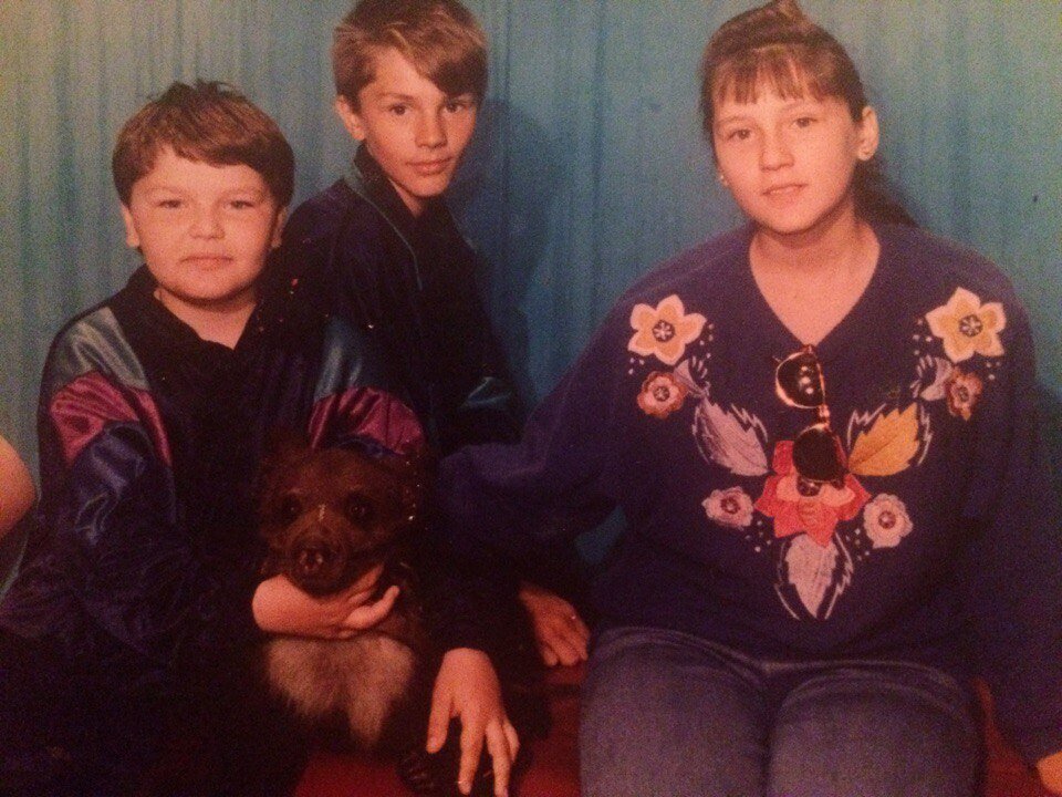 я с братьями в одном из московских цирков:))