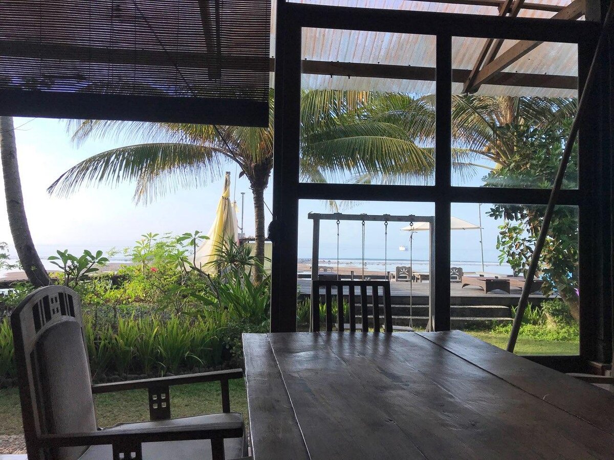 Вид из ресторана открывается чудесный