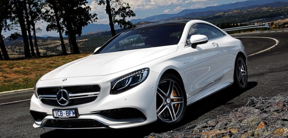 Такой автомобиль просто призывает вдавить педаль газа