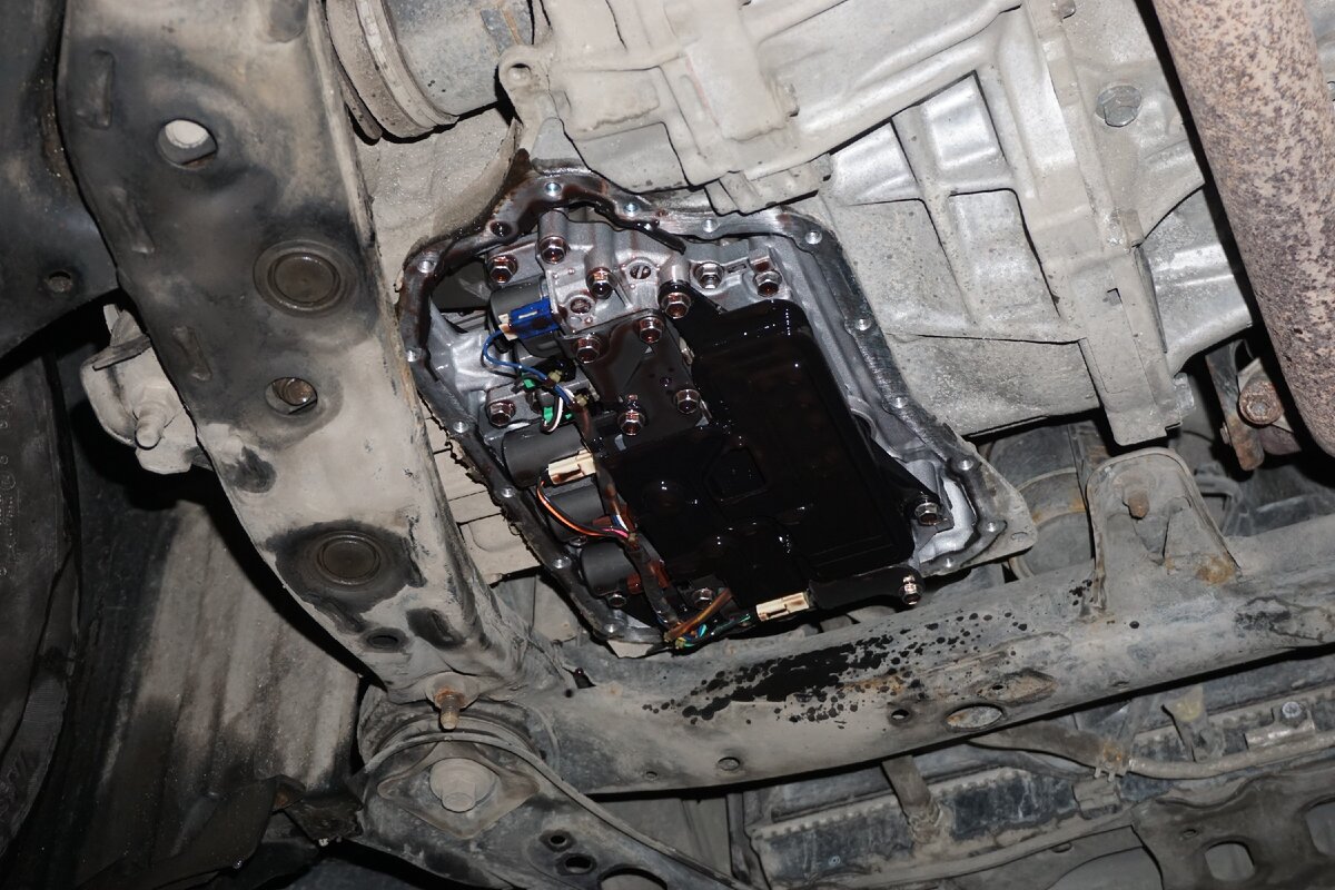  меняем масло в АКПП на Тойоте Камри