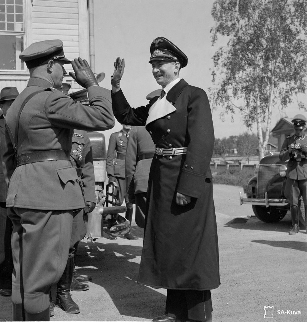 Виперт фон Блюхер (справа)