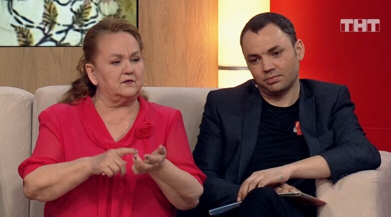 Ольге Васильевне удалось увидеть сына незадолго до съёмок 
Фото: Кадр шоу «Бородина против Бузовой» 