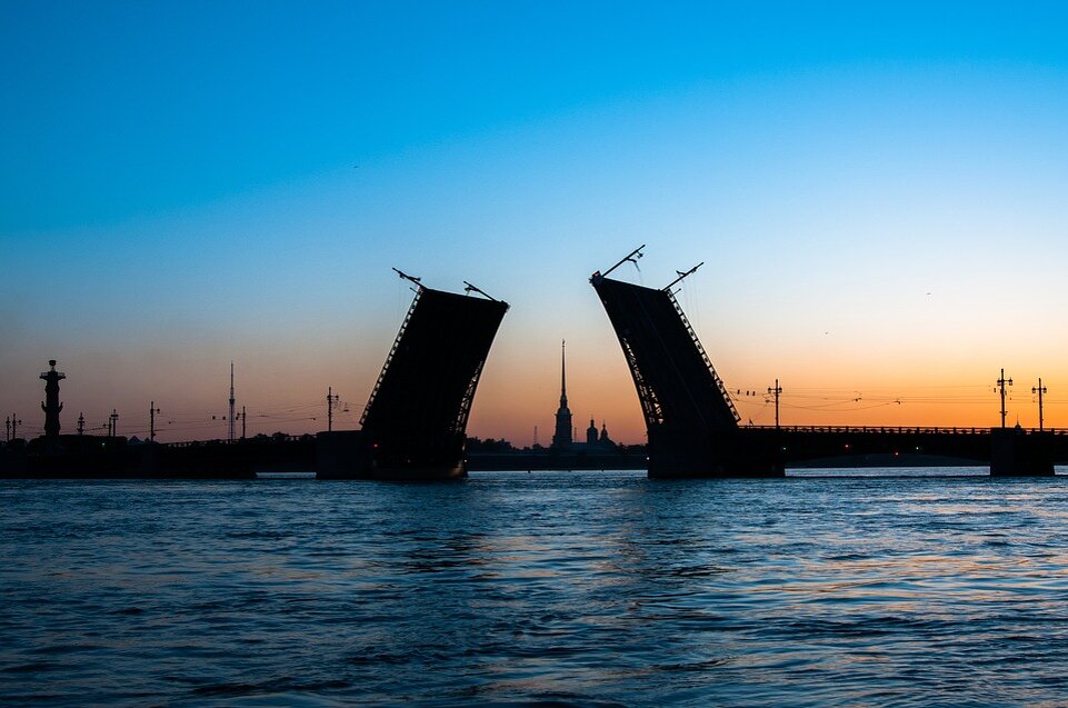 Санкт-Петербург.