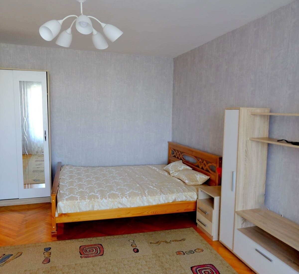 Но и стоит она меньше 30 тысяч р. 
Наше фото, как и остальные дальше, ну где не указано иное. 