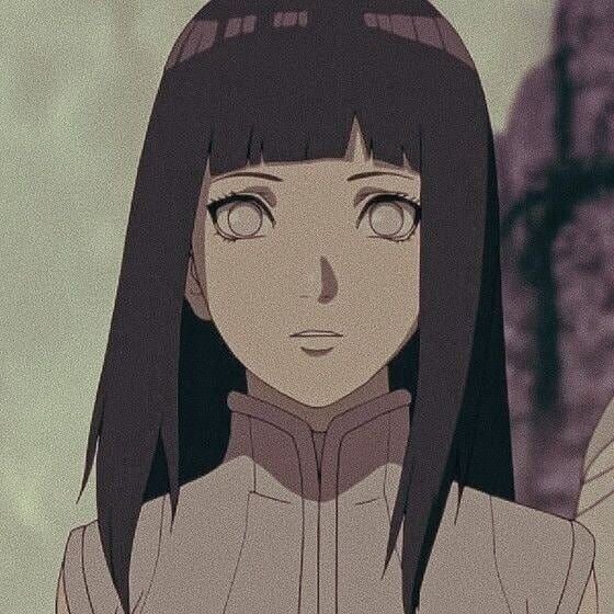 1. Имя «Hinata» означает «место под солнцем». Она может быть написана с тем же кандзи , как ее фамилия «Хьюго» 
2. Любимые продукты Хинаты являются Zenzai и булочки с корицей, нелюбимые продукты такие как крабы и креветки . 
3. В Спектакле Наруто, роль Хинаты сыграла Саки Такахаси. 
4. В четвертом Databook'е , имя Хинаты упоминается как чисто белой лилии. В главе 699 , те же цветы были поставлены на могиле Неджи. 
5. В опросах популярности персонажей Хината входит почти в каждую десятку. Её рекордная позиция — шестое место.