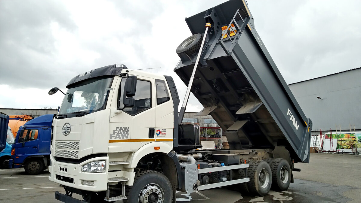 Самосвал Фав из поднебесной с кузовом АМКАР из Набережных Челнов