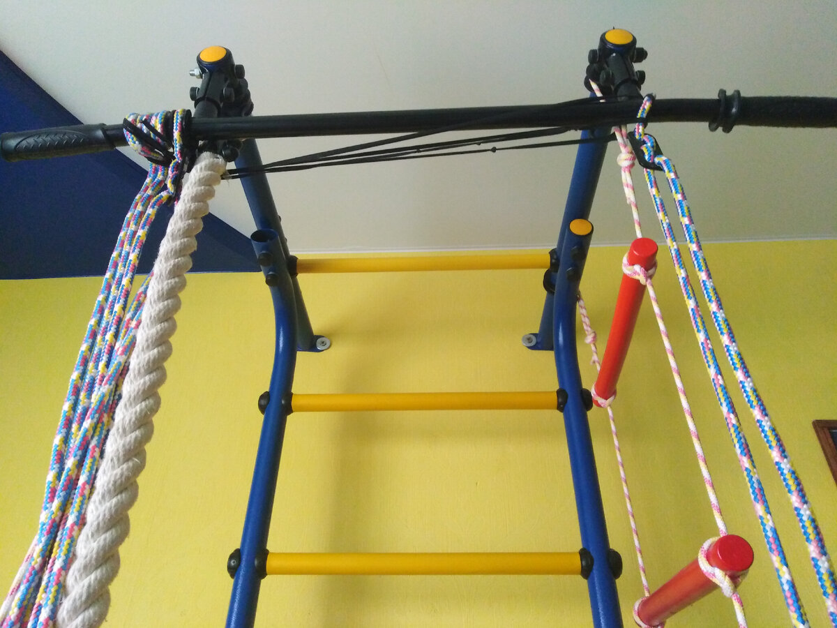 Вот так комплекс выглядит в стенах детской комнате