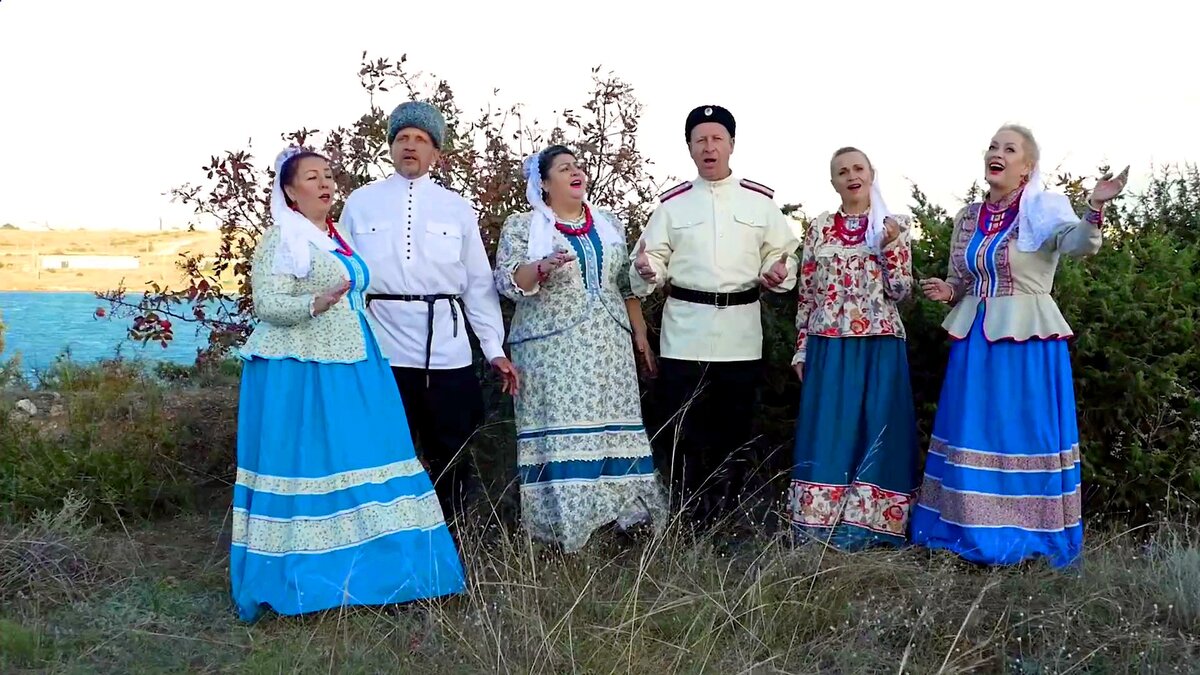 Песня за туманом ничего не видно. Песня на деревне тихо ансамбль белая Голубка. За туманом ничего не видно Казачья песня.