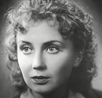 Елена Добронравова