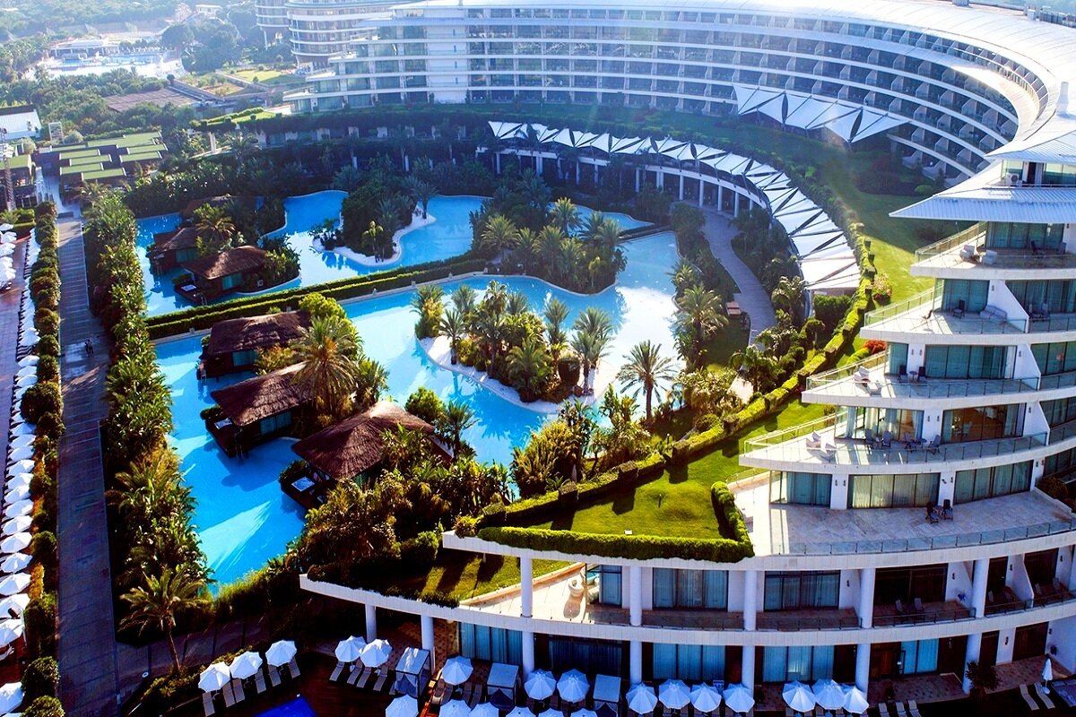 Отель Maxx Royal Belek Golf & Spa 5* Турция с подогреваемыми бассейнами зимой.