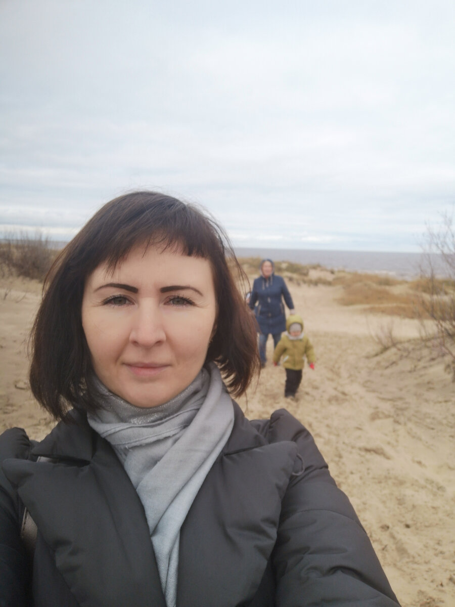 На заднем плане виднеется Белое море.