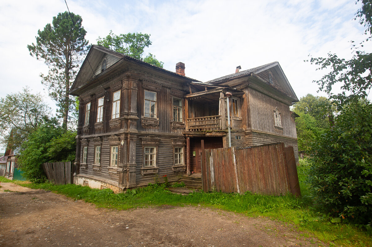 Городская застройка Тотьмы. Вологодская область. Фото автора статьи (ещё 1 фото)