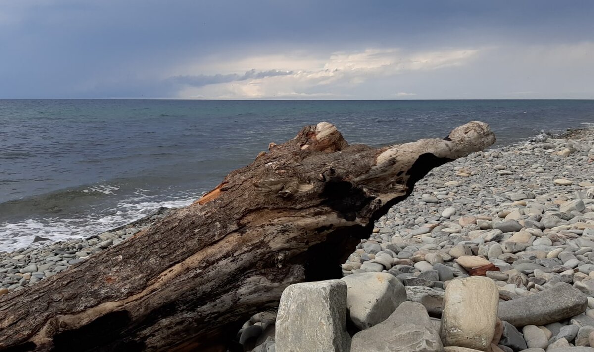 Главная цель всех поездок к морю конечно же пляжи