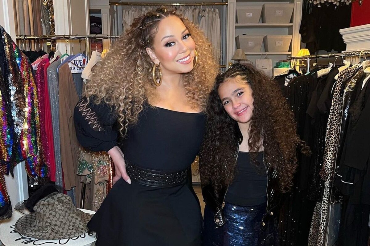     «Монро удивительно похожа на маму!»: Мэрайя Кэри и ее 11-летняя дочь удивили фанатов