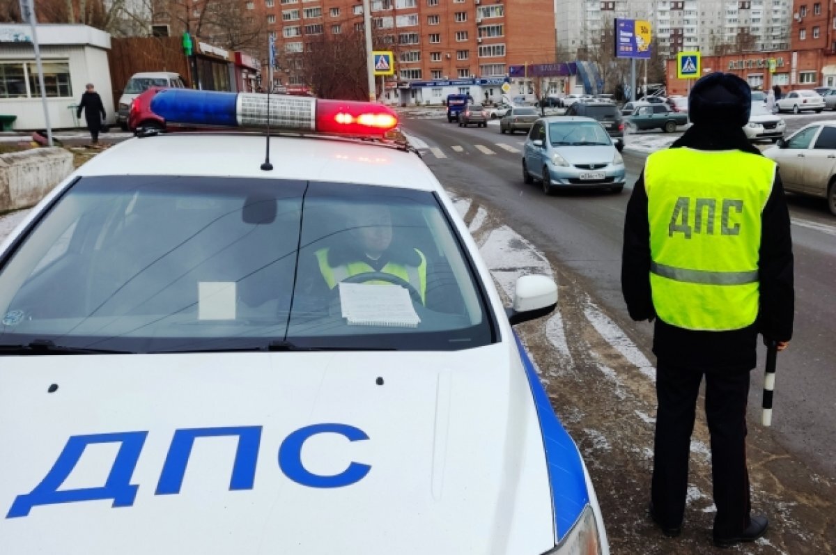    В Екатеринбурге водитель сбил коляску с восьмимесячным ребенком на переходе