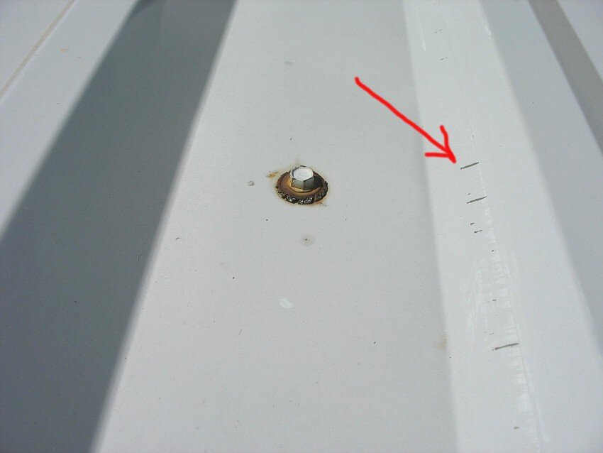 Фото: 1profnastil.ru//wp-content/uploads/2013/11/vibor-materiala.jpg