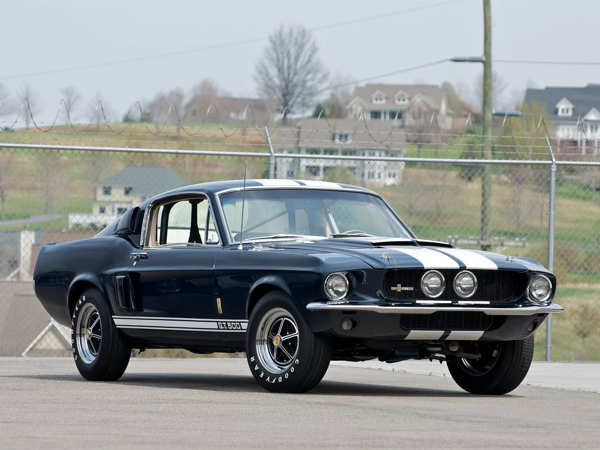Ford Mustang Shelby GT500 -   2     