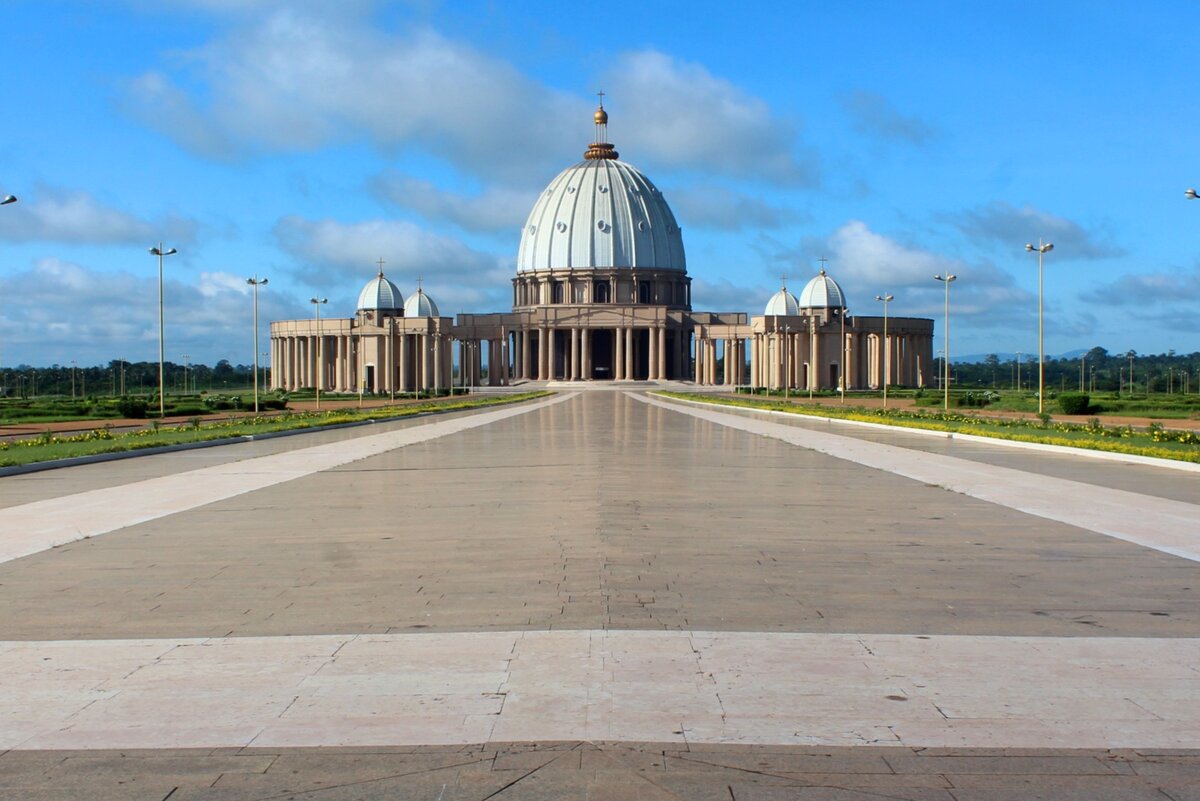 Собор пресвятой девы Марии мира