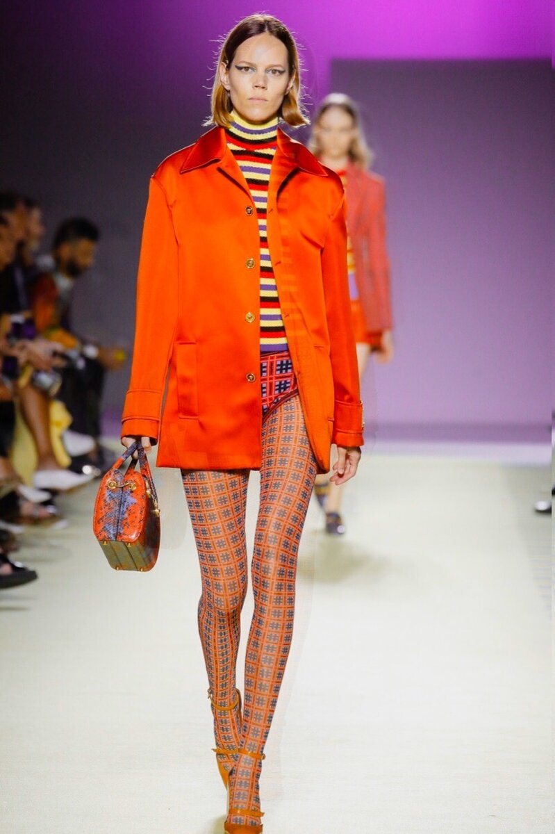 VERSACE