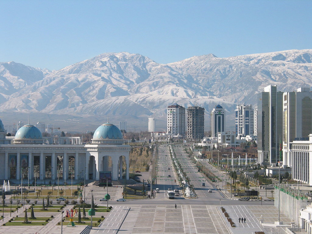 Туркменистан. Источник картинки: https://live.staticflickr.com/2655/3909998690_577409f3ff_b.jpg