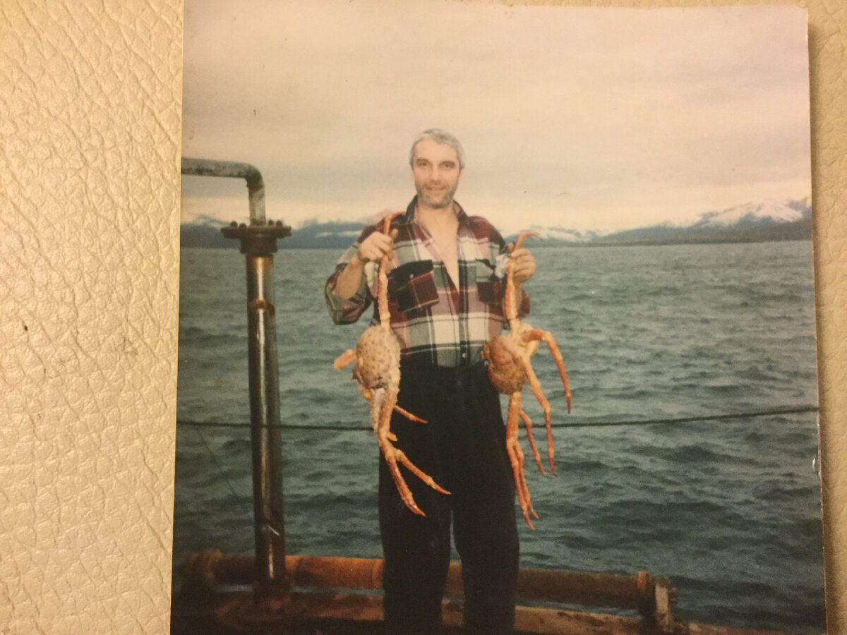 Ваш покорный слуга с двумя вполне себе приличными равношипами.