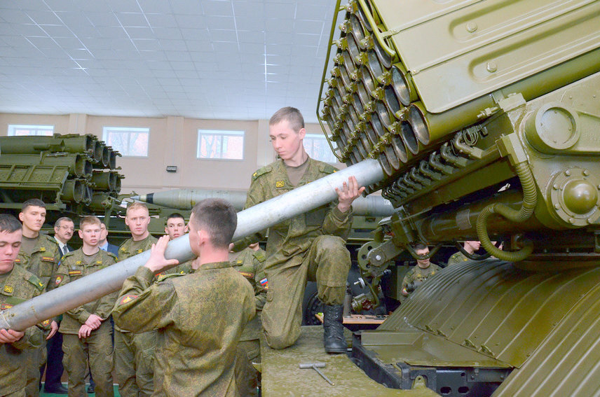 Пенза военным. Пензенский артиллерийский инженерный институт. Пензенское военное артиллерийское училище. Пензенской артиллерийское инженерное училище. Училище артиллерии Пенза.