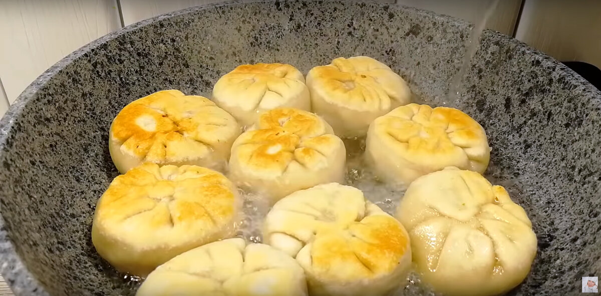 Тесто на кипятке. Необычный обед с мясом для всей семьи.