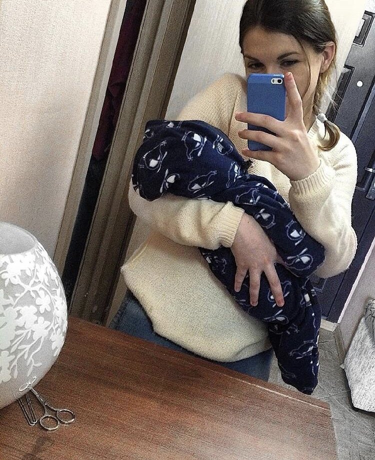 Артёму месяц