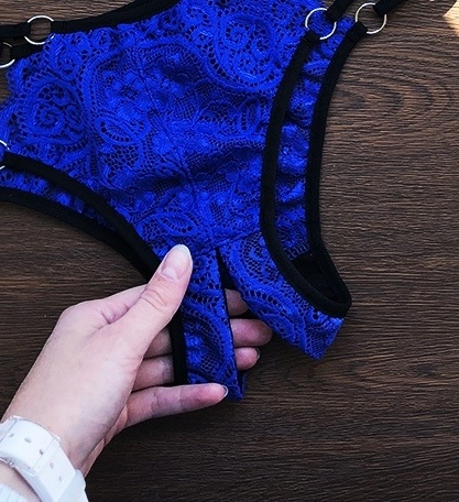 Женские трусики с свободным доступом