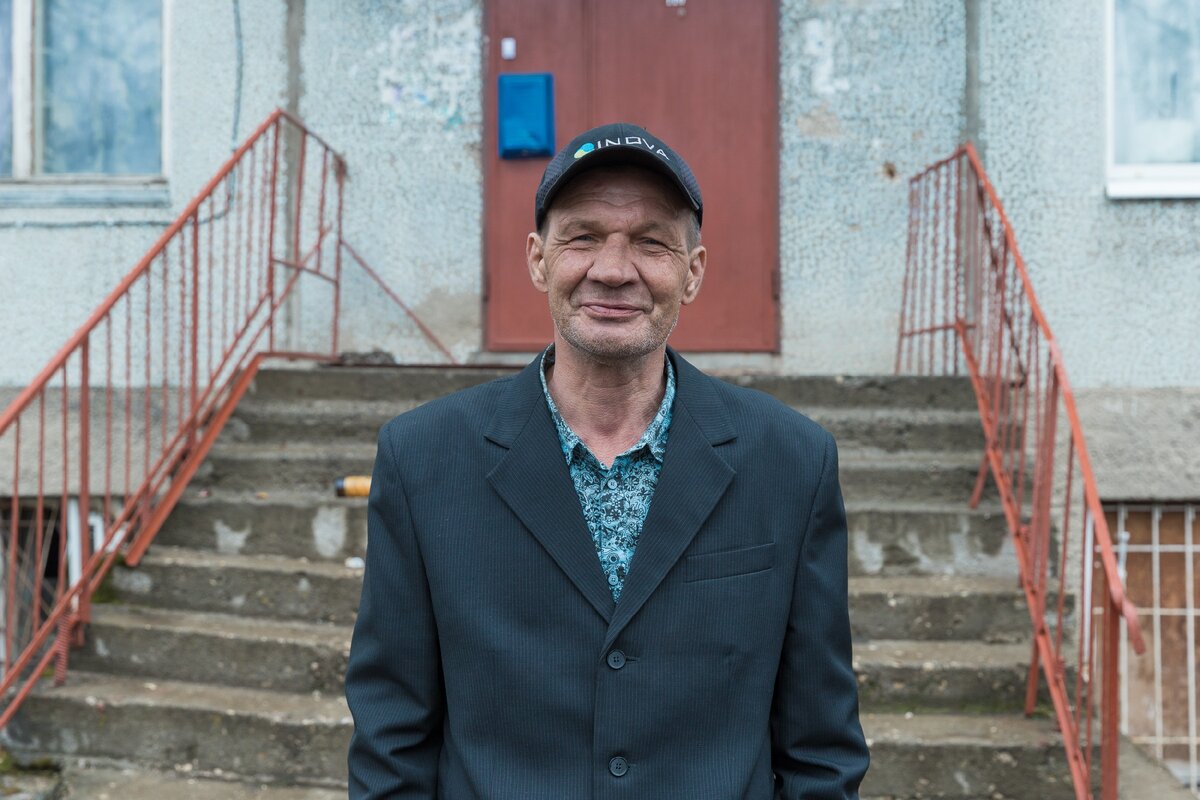 Алексей уверяет, что в свои 58 лет вполне силен и крепок и мечтает найти работу. Листайте фото. 