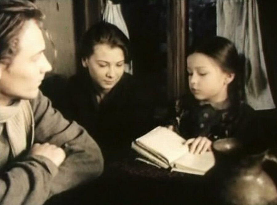 Кадр из фильма "Пойти и не вернуться"(режиссер Николай Князев,1992г.)