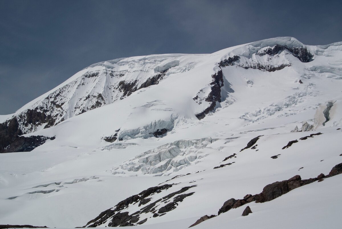 Юго-западное плечо Эльбруса.