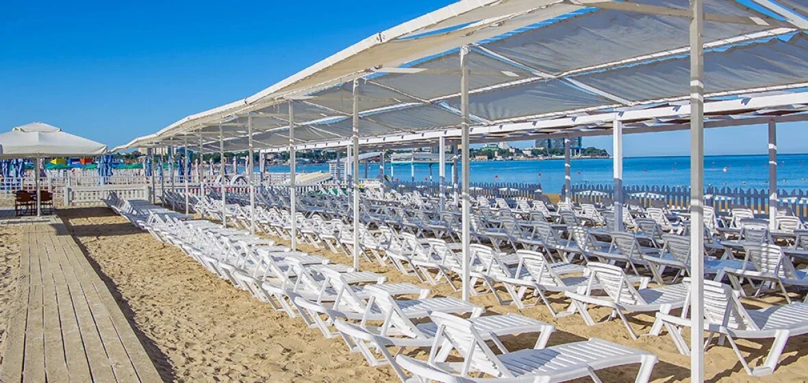 Отельный пляж