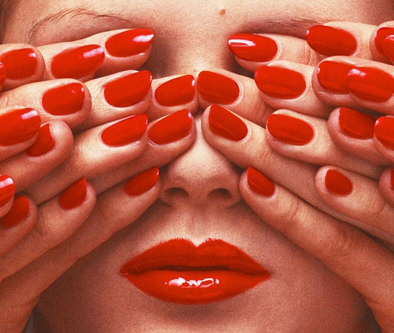 Ги Бурден. Vogue. Париж, май 1970 
Guy Bourdin. Vogue. Paris, May 1970
© The Guy Bourdin Estate 2020. Courtesy of Louise Alexander Gallery