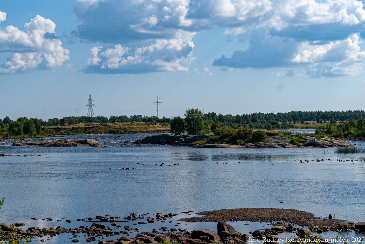 Пейзажи потрясающей красоты, но подхода к морю нет