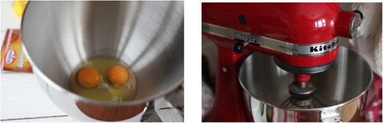 Взбиваем яйца на средней скорости