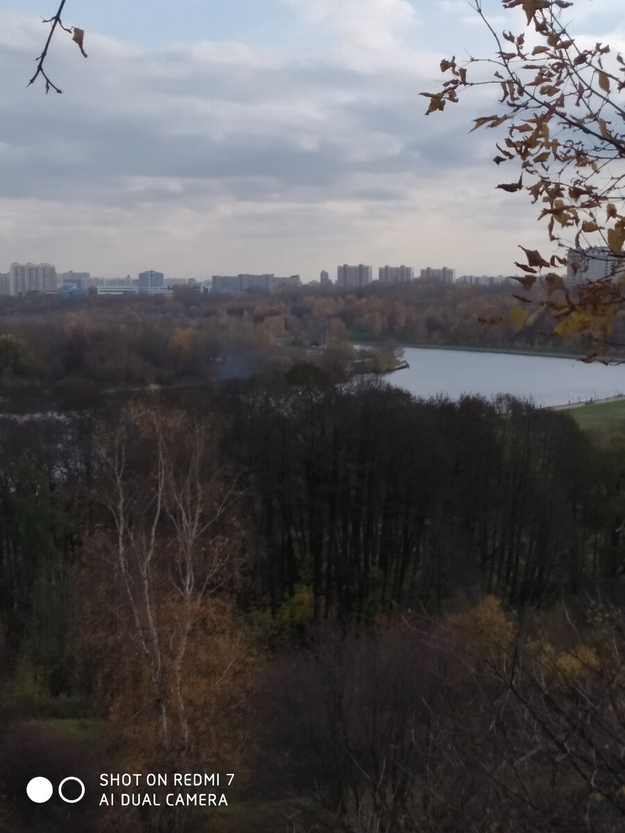 Вид на Москва-реку. Личное фото