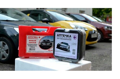 Автомобильная аптечка (источник изображения tt-snab.ru)