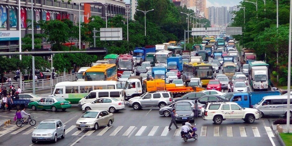 Дорожное движение в Китае примерно такое