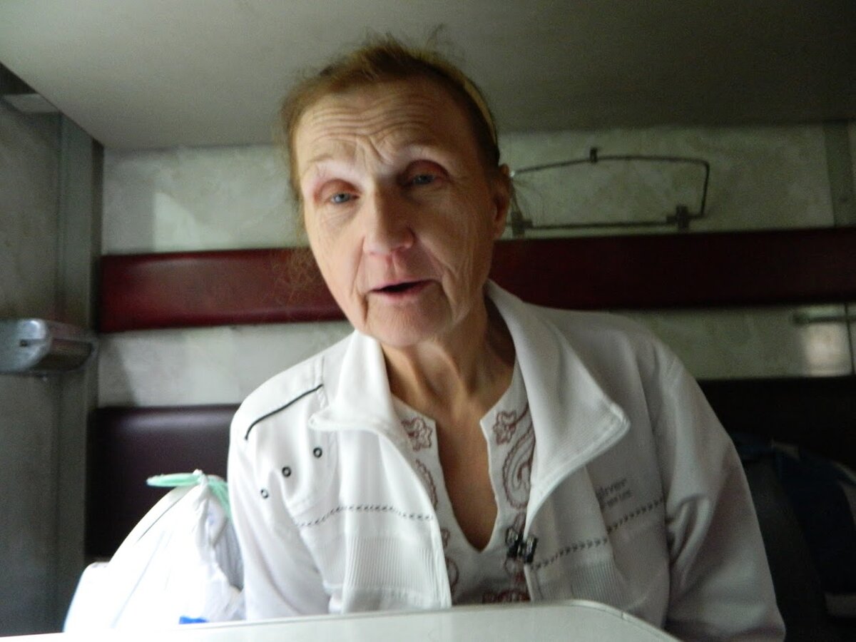 Это моя бабушка. Я её люблю и уважаю