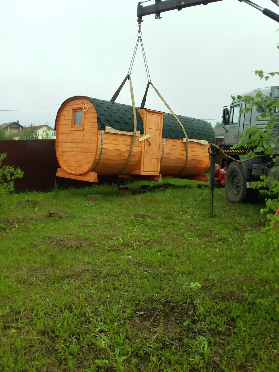 У нас квадробочка из ели 5м длина и 2.5м диаметр