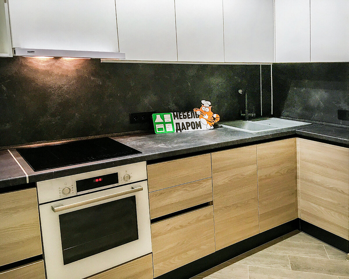 Котик в центре😺