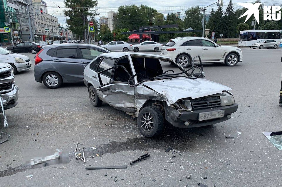     Водитель одной из машин пострадал. Дмитрий БЕЛЬКЕВИЧ