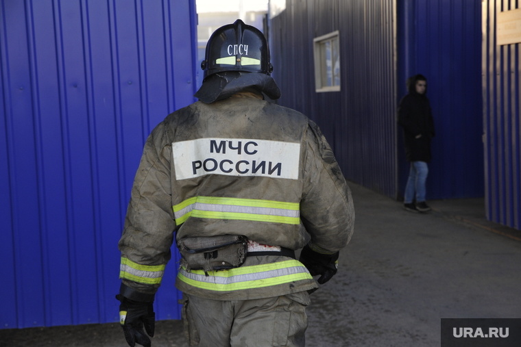    На месте аварии работал 21 сотрудник регионального управления МЧС
