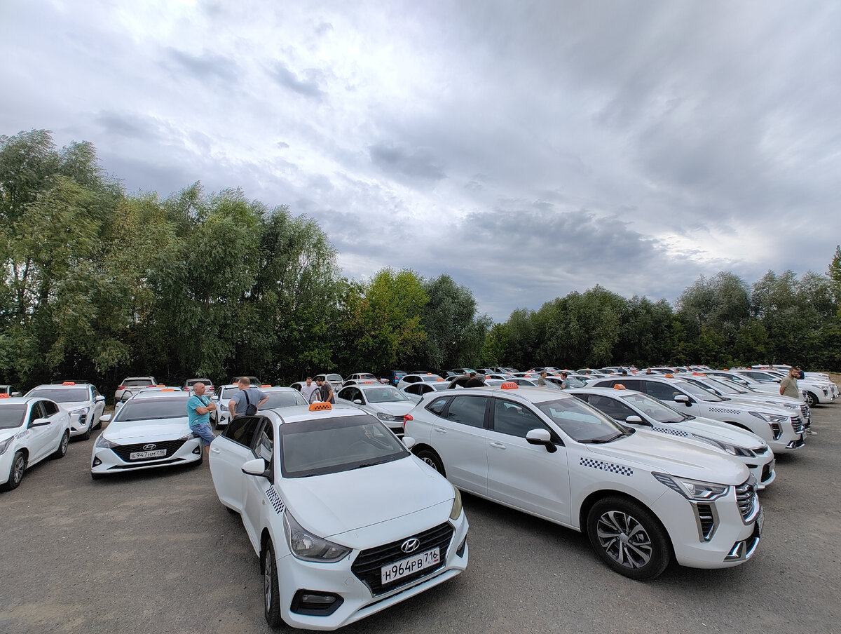 Это все машины нашего парка.